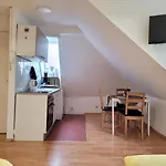Apartment Am Schlosspark Bis 2 Personen