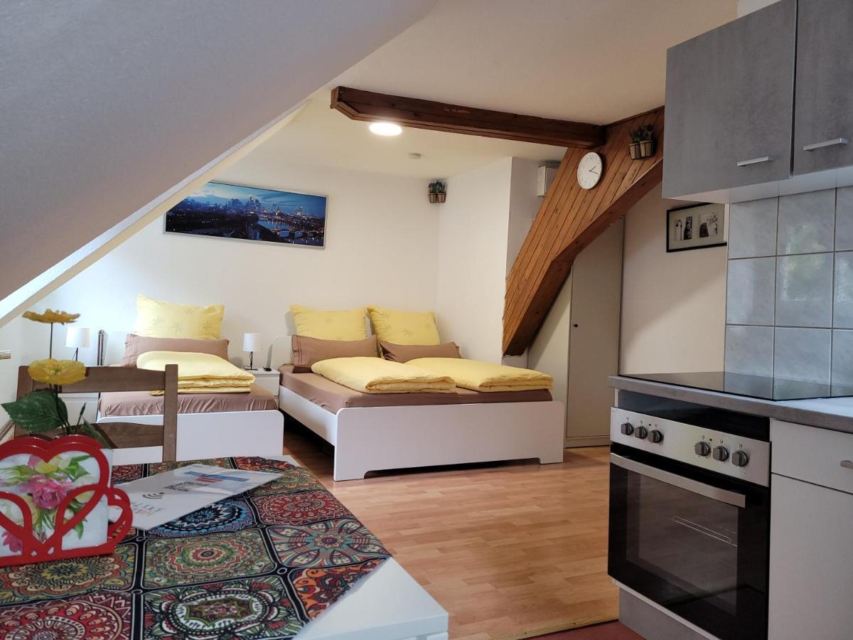 Apartment Am Schlosspark Bis 2 Personen